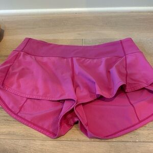 Lululemon Speed Up Size 6 - 2.5”